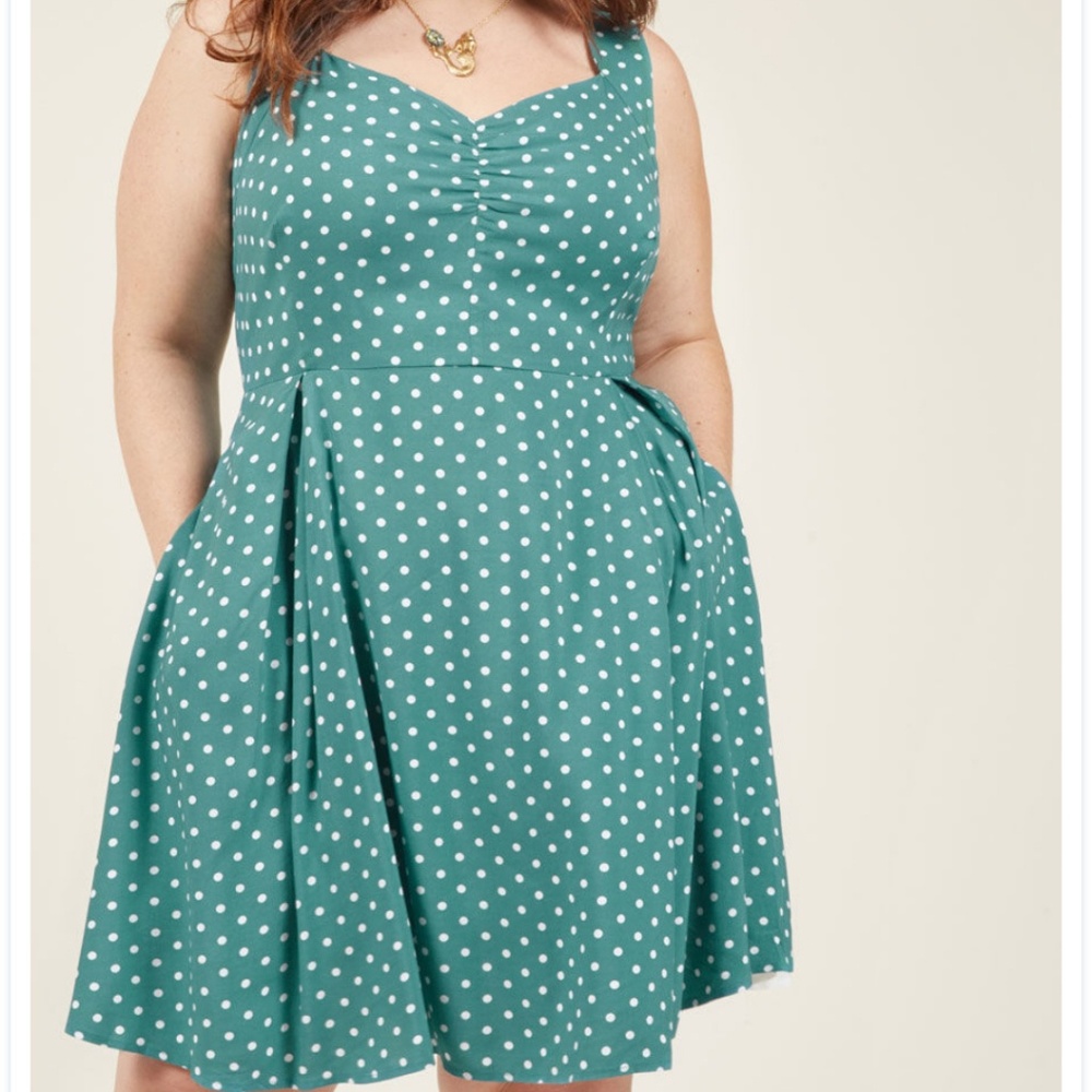1X Modcloth Polka Dot Dress NWOT (pockets)